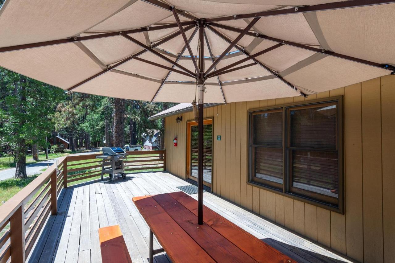 Apple Tree Bear House Villa Yosemite West Exterior photo
