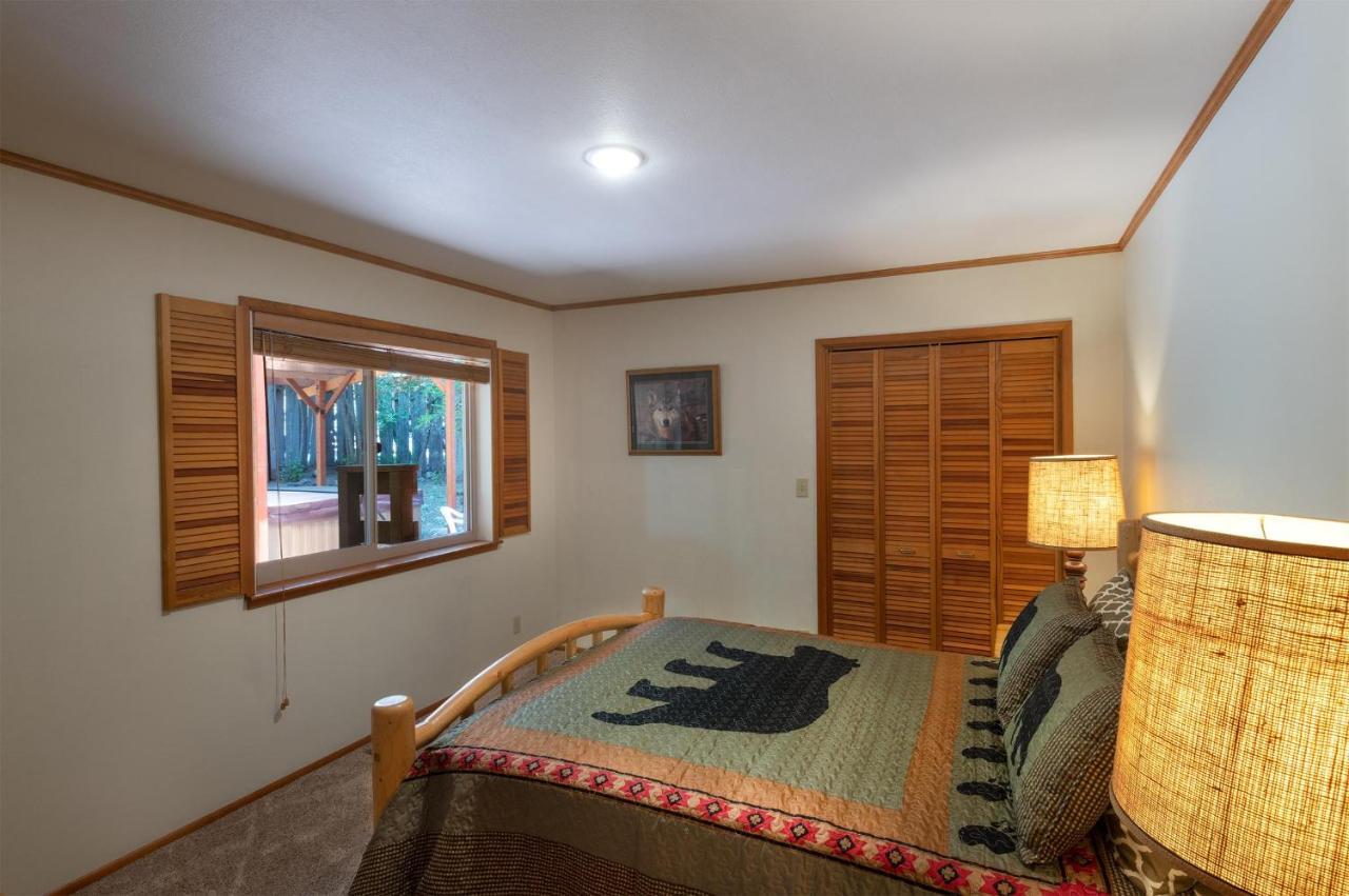 Apple Tree Bear House Villa Yosemite West Exterior photo
